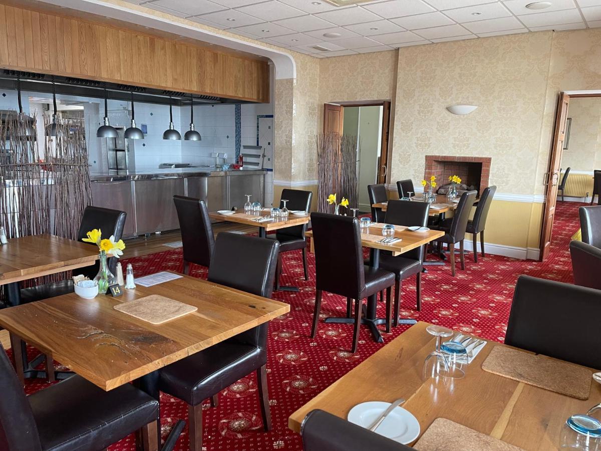 Merrion Hotel Llandudno Bagian luar foto