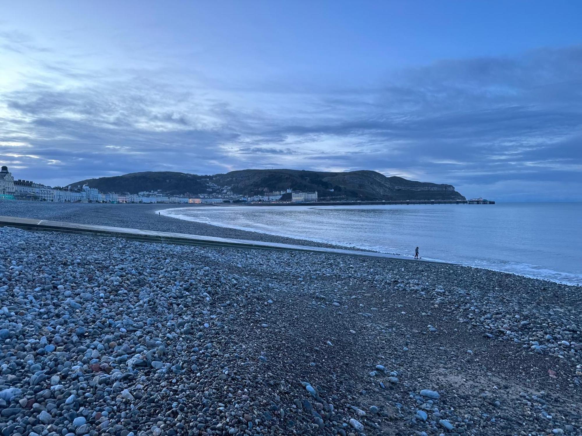 Merrion Hotel Llandudno Bagian luar foto